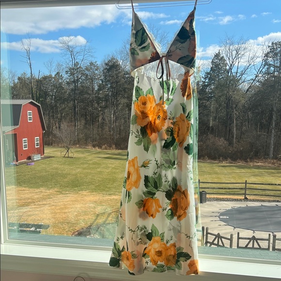 ASOS White and Yellow Floral Maxi Dress - Picture 2 of 9